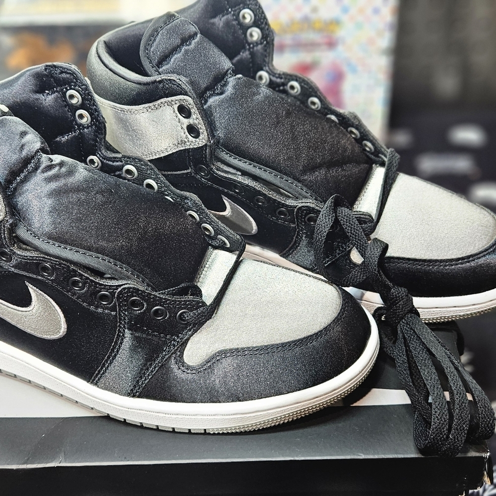 Nike Black and Gray Air Jordan 1 Retro High OG Womens 9